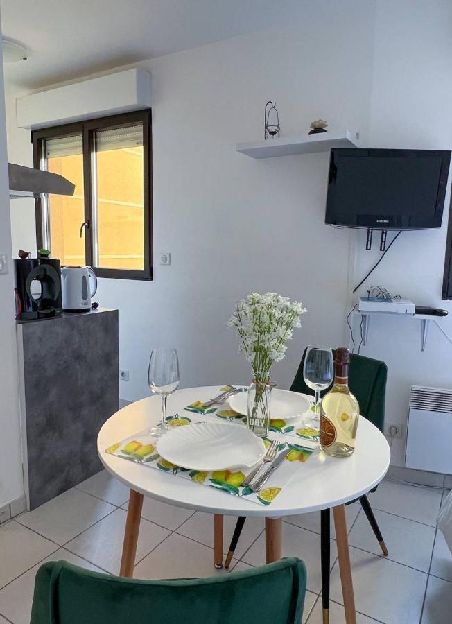 Charmant Studio A Menton Bagian luar foto